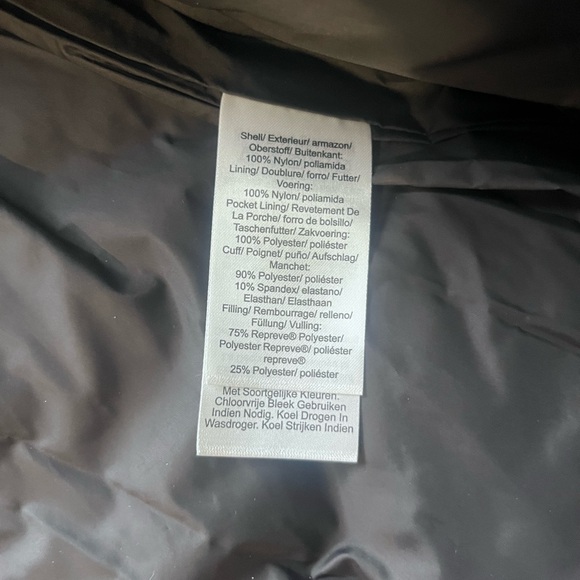 NWT $300 DKNY Women’s Silky Long Quilted Parka Water Resistant Zip Pockets Large - Picture 8 of 8